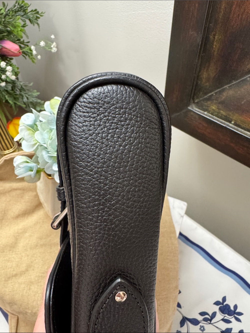 Gucci Jumbo GG Small Black Embossed Leather Messenger Bag - Picture 5 of 13